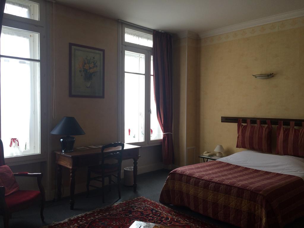 Hotel De Paris Charleville-Mézières Εξωτερικό φωτογραφία
