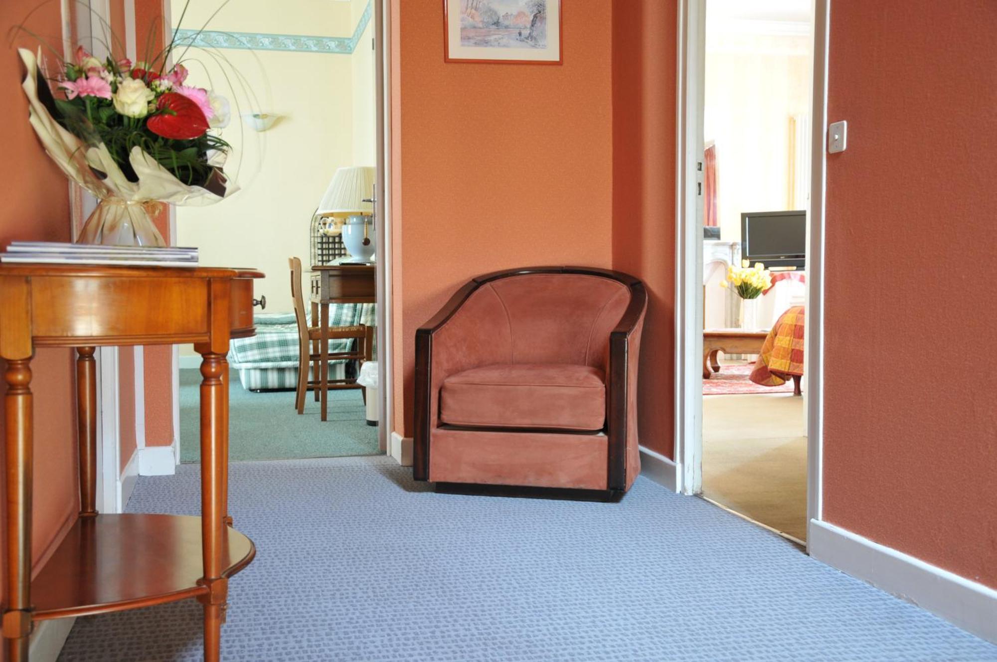 Hotel De Paris Charleville-Mézières Εξωτερικό φωτογραφία