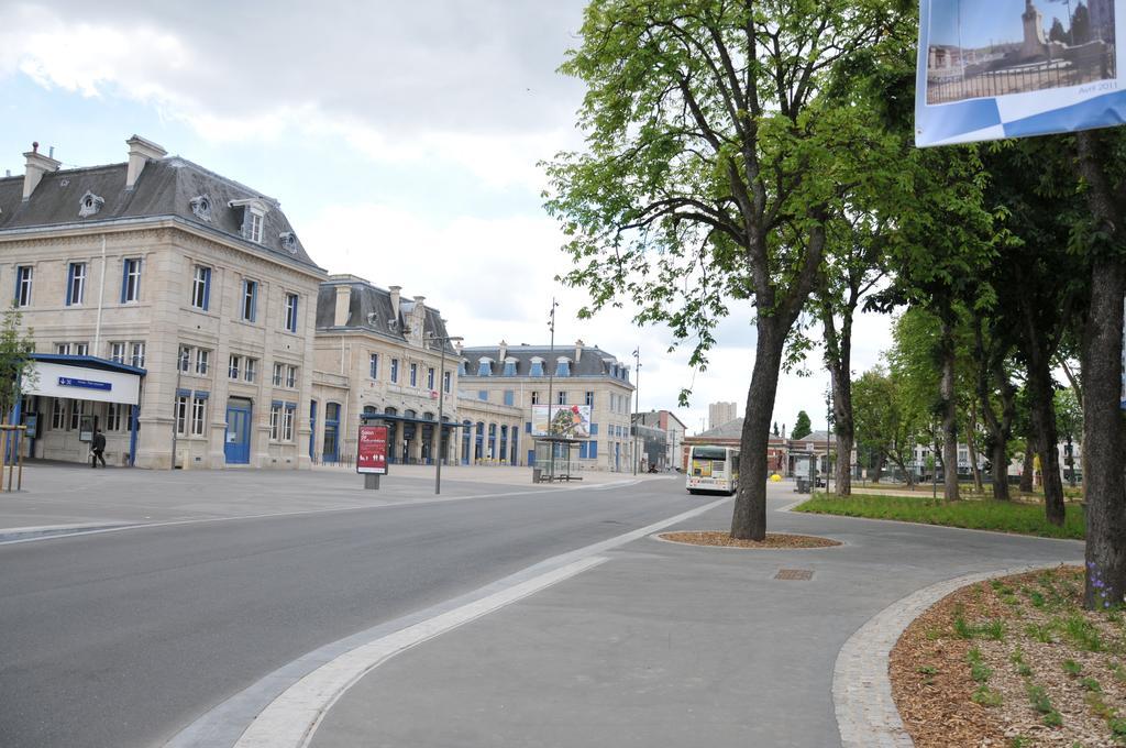 Hotel De Paris Charleville-Mézières Εξωτερικό φωτογραφία